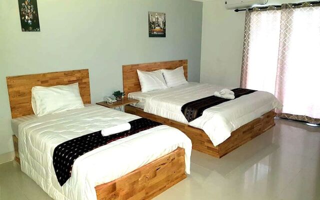 Lucky hostel and guesthouse