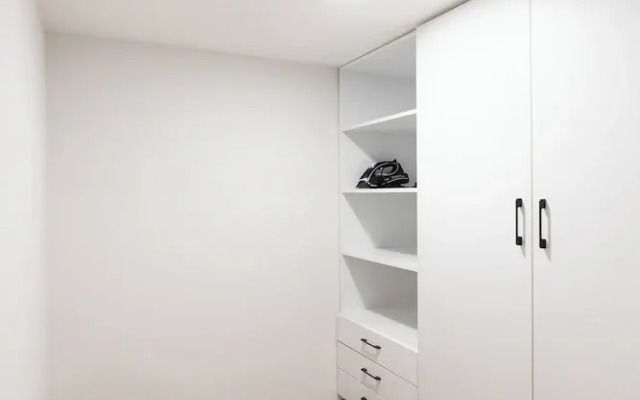 Stones Throw Apartments
