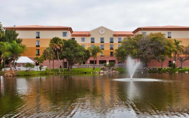 Country Inn And Suites By Radisson Tampa Rj Stadium (Ex Holiday Inn Express Tampa Stadium Airport Ar