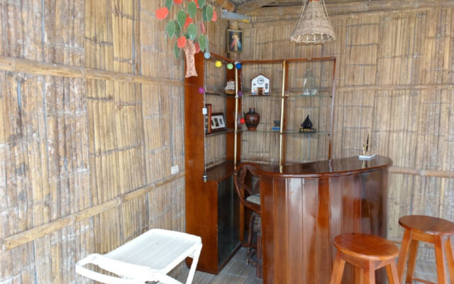 Chescos Hostel & Hotel