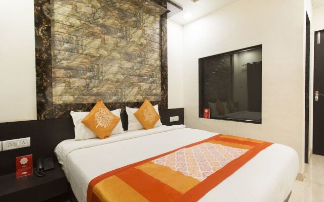OYO 10374 Hotel Swapnalok