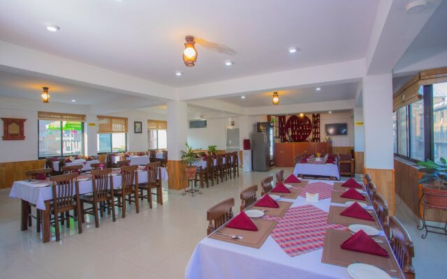 OYO 242 Hotel Satyam