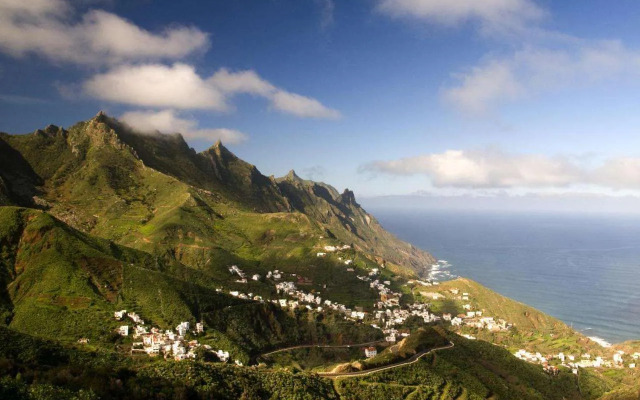 FERGUS Puerto de la Cruz