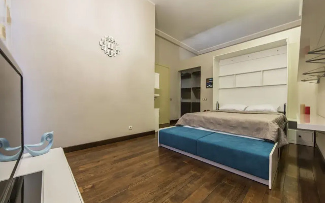 Gorgeous Cozy Apartment at Horodetskogo