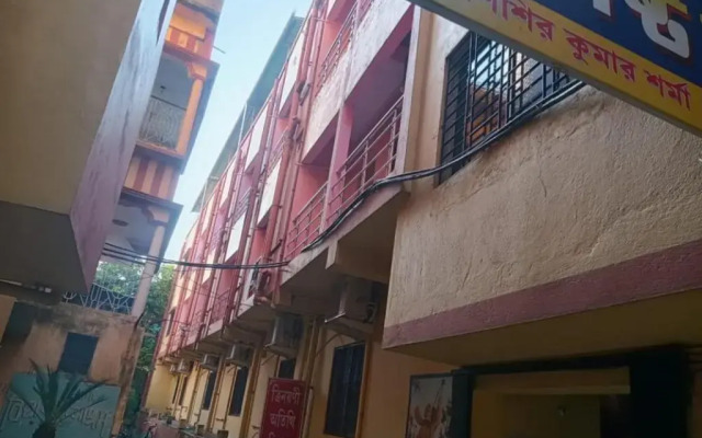 Trinayani Stay - 3 min Walk to Temple