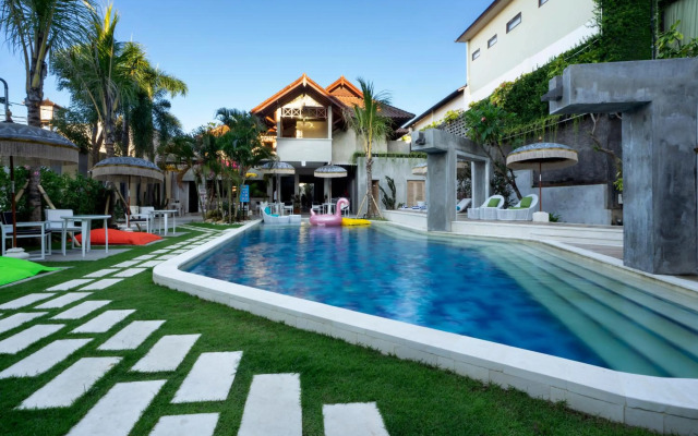 18 Suite Villa Loft by AMITHYA