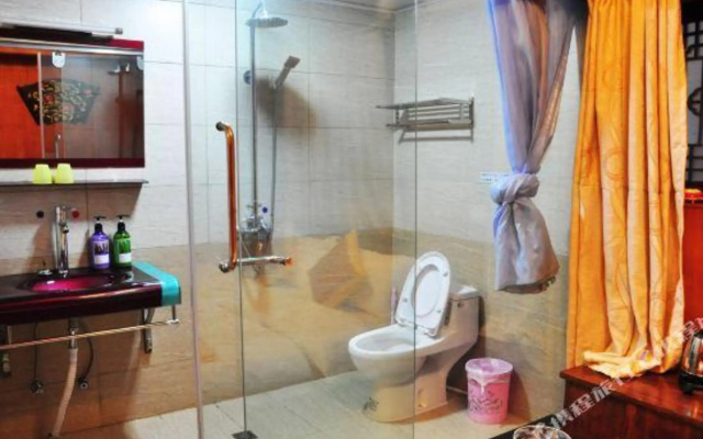 Chen Jie Inn – Bathroom – Lijiang