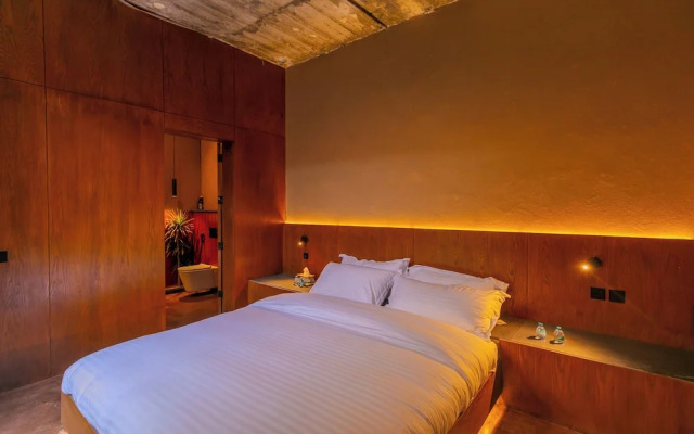 Portal Chalets With Private Pool-Al Arid