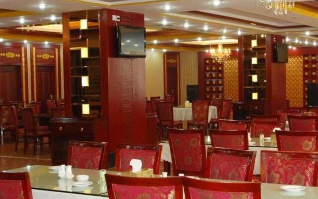 Kunming Jinggu Hotel