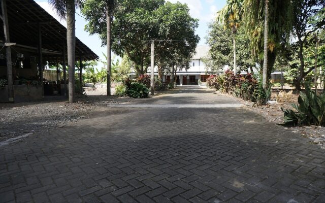 OYO 93277 Villa Kemiloko Syariah