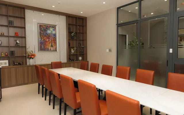 Lanura Saigon Boutique Hotel