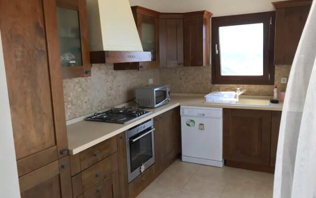 Villa with Hot Tub in Peninsula