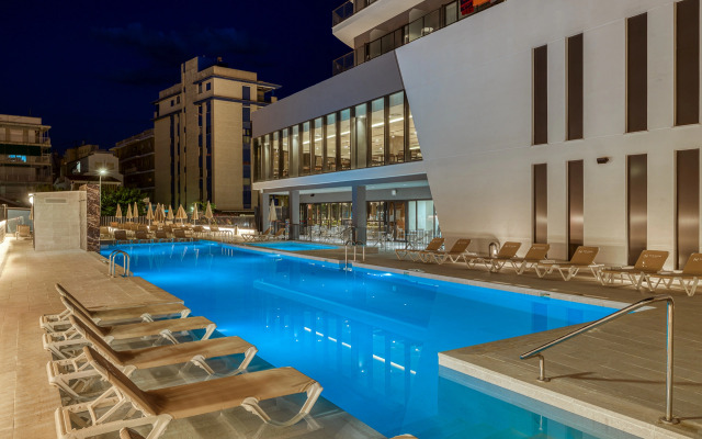 Senator Gandia Hotel