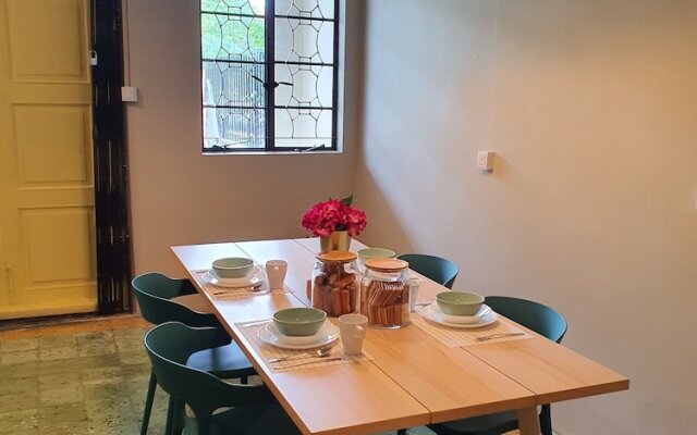 Room at Jln Loh Boon Siew Georgetown
