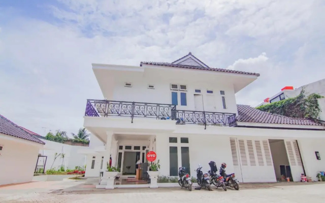 Super OYO Capital O 90342 Kemang Garden