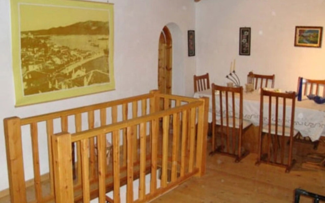 Traditional Villa, Stunning Surroundings