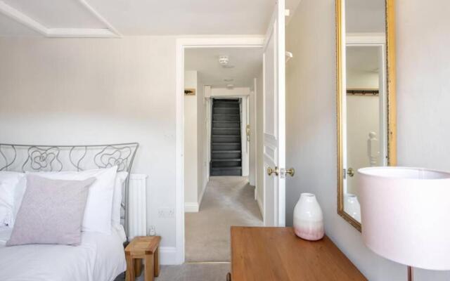 Rooftop Retreat - 2 Double Beds w/ Stunning Views