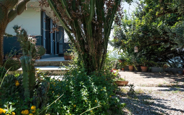 Artistic Private Pool Villa with Gorgeous Gardens
