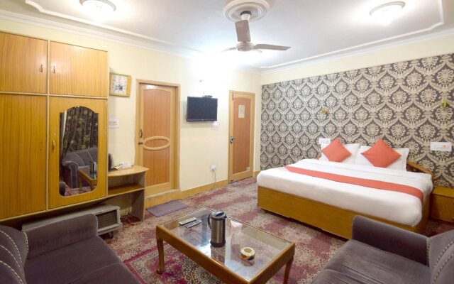 OYO 4694 Hotel City Plaza
