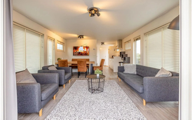 Awesome Ship/boat in Aalsmeer With 2 Bedrooms and Wifi