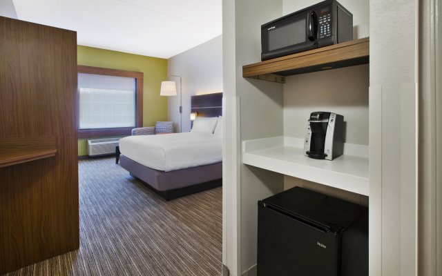 Holiday Inn Express & Suites Alcoa (Knoxville Airport), an IHG Hotel