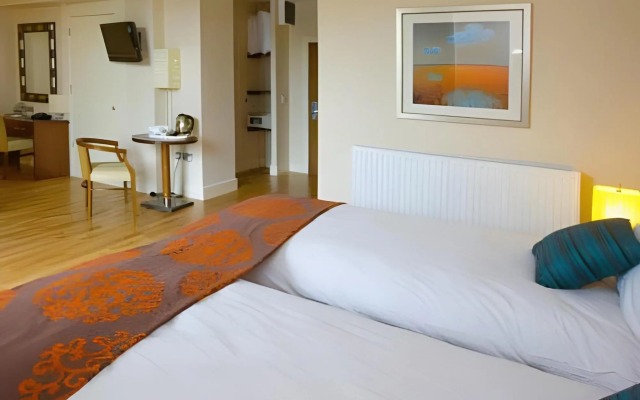 The Shirley Arms Hotel