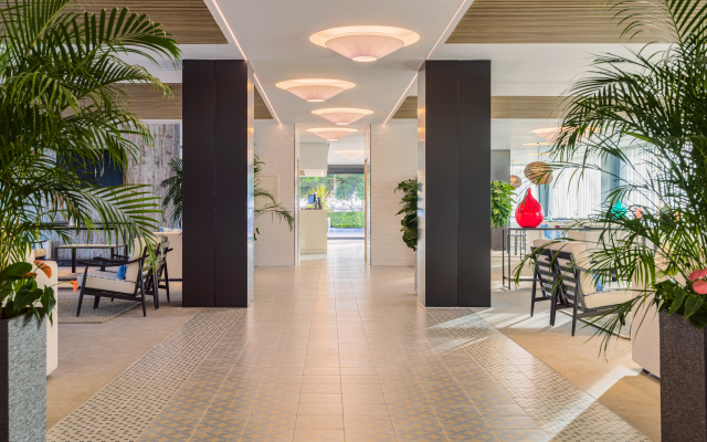 Отель H10 Casa del Mar