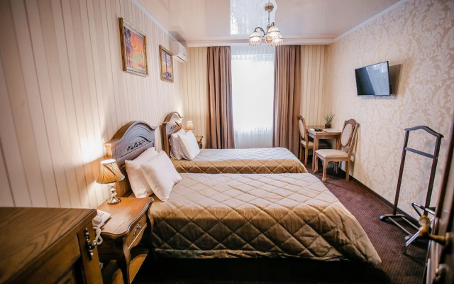 Отель «Аристократ»