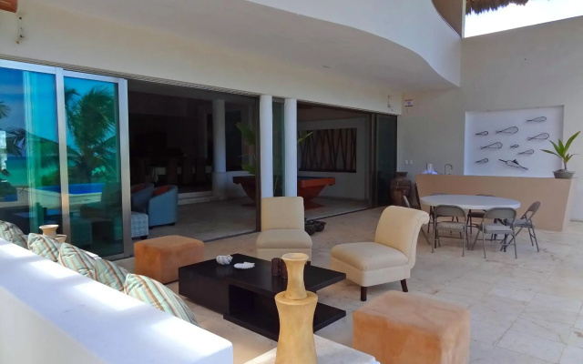 Lemnus Luxury villa walking distance to Chicxulub