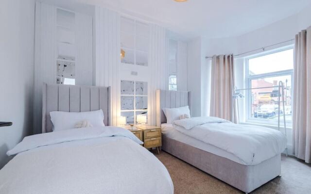 Modern & Chic Four Bedroom Home