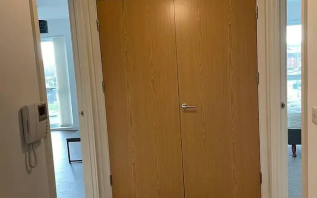 Modern 1-bed Apt, Sleeps 2 in Birmingham