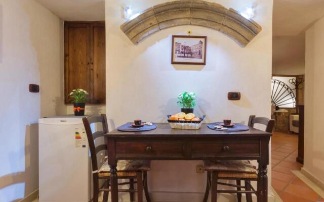 CENTER HOUSE - Apartment with Balcony Ortigia Wifi