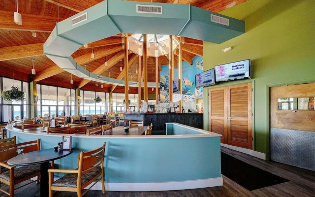 Edgewater Golf Villa 303