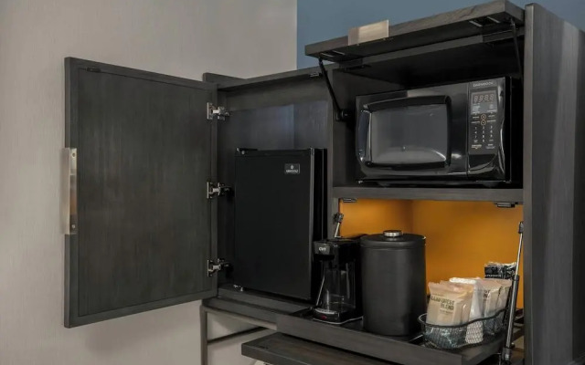 Courtyard By Marriott Dallas Frisco