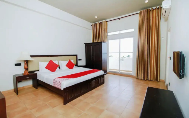 OYO 245 The Kings Bay Hotel