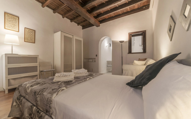 Fori Imperiali Elegant Apartment