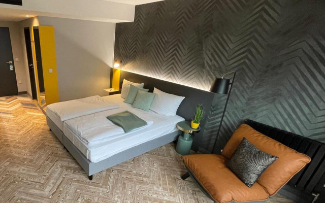 LOGINN Hotel Stuttgart Zuffenhausen
