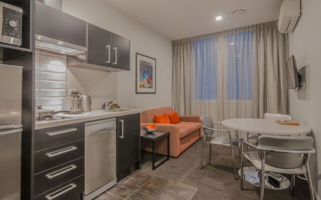 Ramada Suites Auckland Federal Street