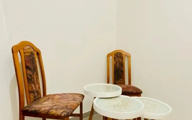 Sweet 3BR Apt in a Quiet Neighborhood