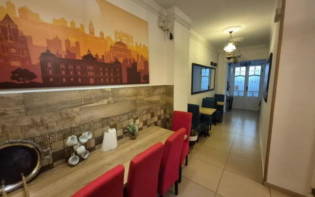 Authentic Belgrade Centre Hostel - Renovated Dec 2022