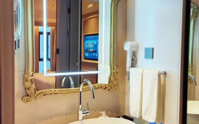 Vienna International Hotel (Kuitun Yima Lane Cultural Block Branch) – Bathroom – Kuytun