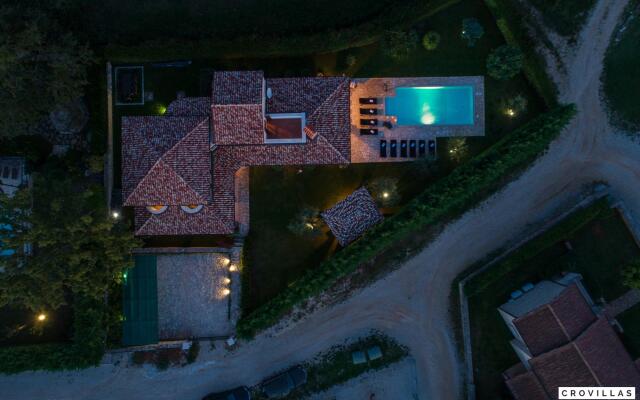 Rustica in Visnjan with 5 bedrooms and 1 bathrooms