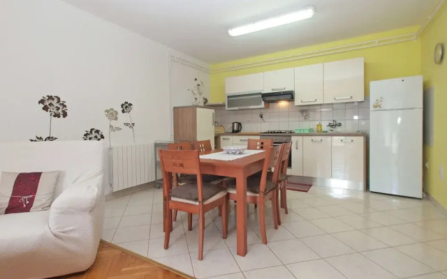 Apartment 1623