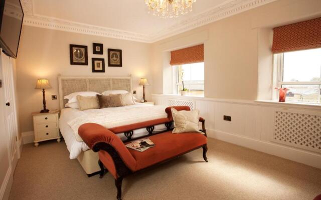 Victoria House Stow