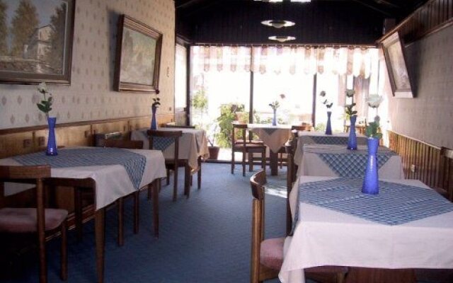 HL Hotel Low Cost