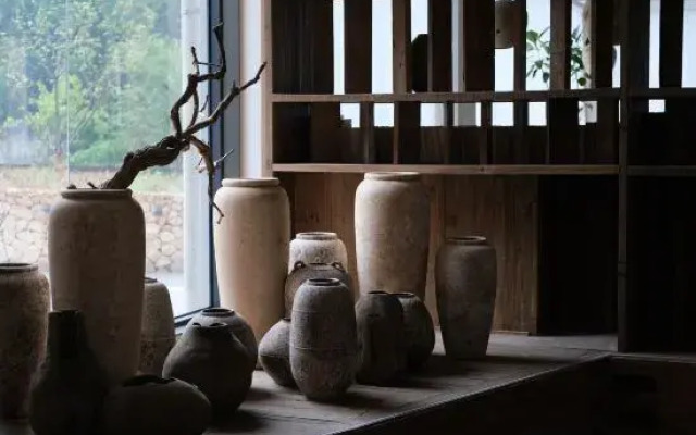 Chunfeng Baiyang Waiting For The Wind Rustic Luxury Hotel