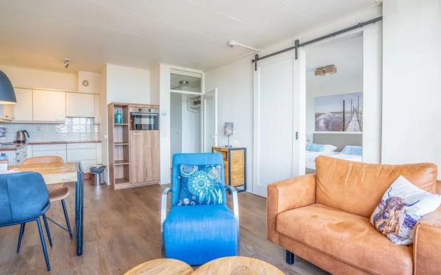 2 Person Apartment With Island View