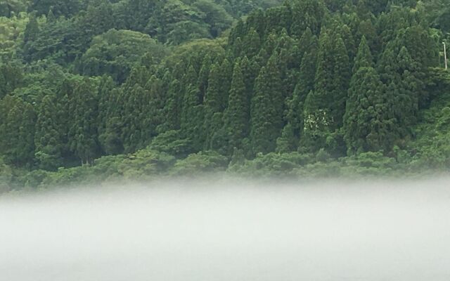 River Retreat GARAKU