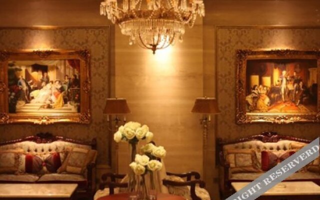 Versailles Hotel