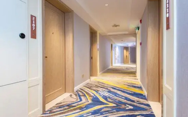 Vienna Hotel (Cangzhou Binjiang Wuyue Plaza)